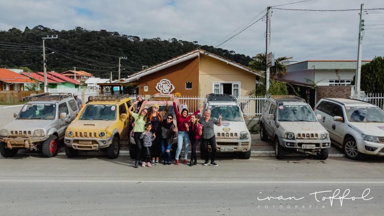 乌鲁比西 Casa De Temporada Familiar酒店 外观 照片